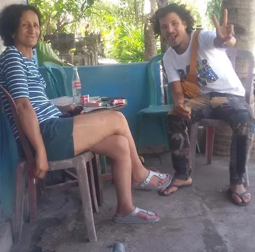 Banyuwedang Menjangan Bali Backpacker * Banyuwedang