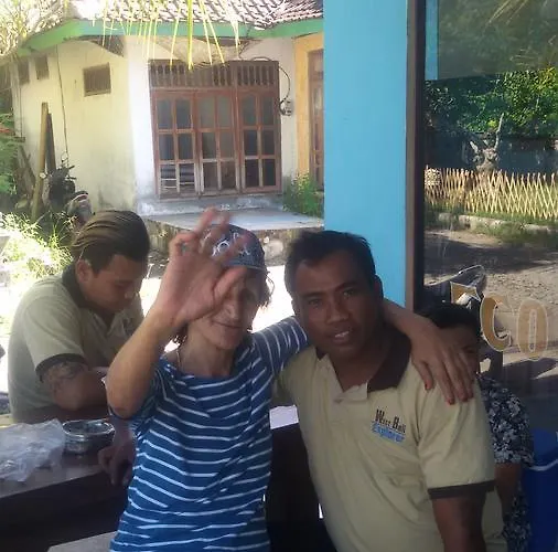 Hostal Banyuwedang Menjangan Bali Backpacker *