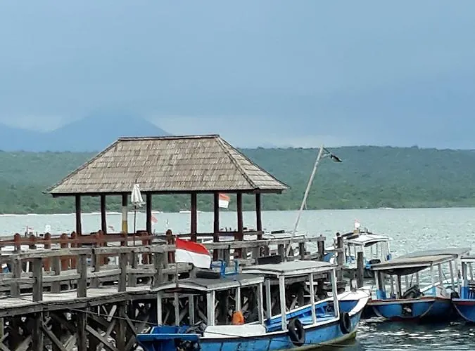 Banyuwedang Menjangan Bali Backpacker Hostal *
