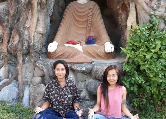Hostal Banyuwedang Menjangan Bali Backpacker