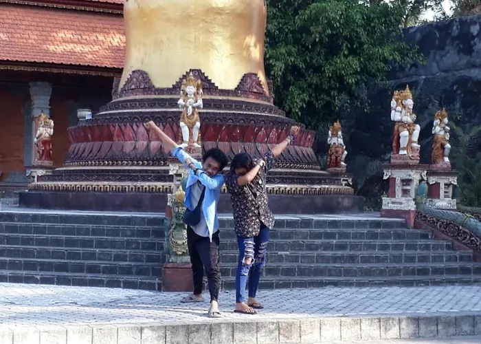 Banyuwedang Menjangan Bali Backpacker Hostal